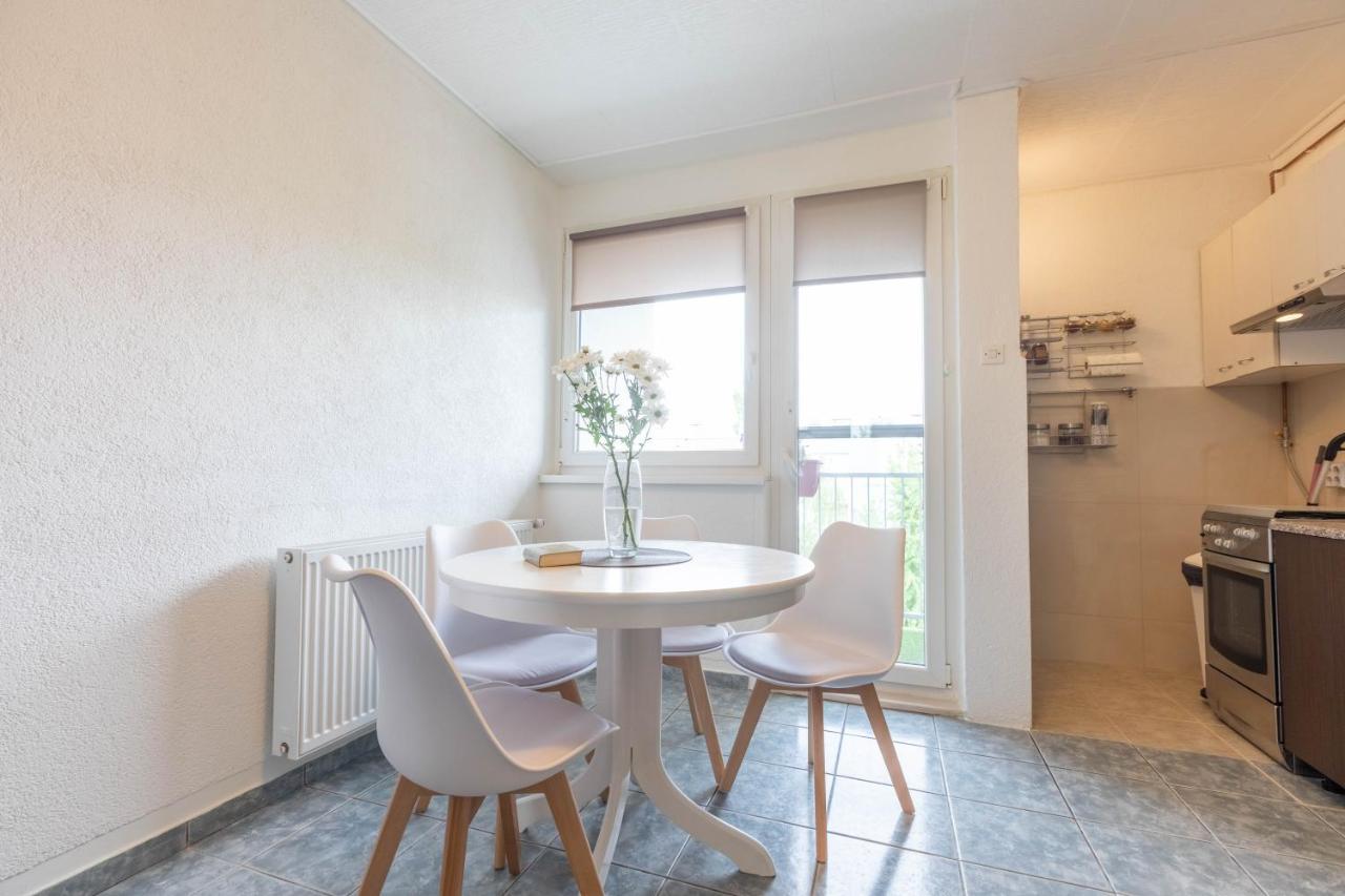 Cosy Apartment Hugo Osijek Ngoại thất bức ảnh