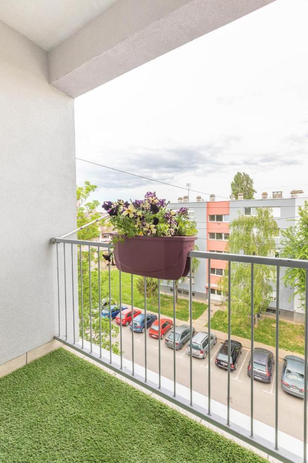 Cosy Apartment Hugo Osijek Ngoại thất bức ảnh