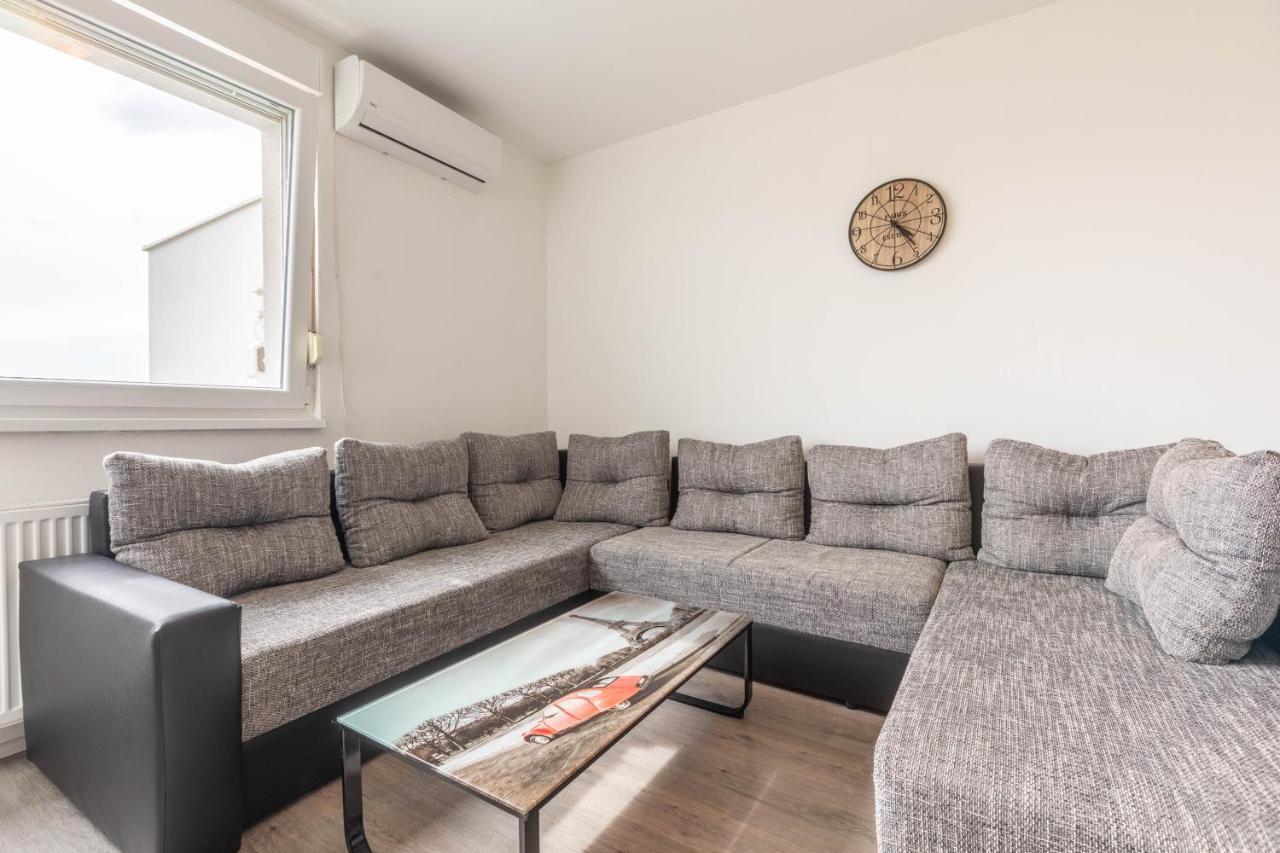 Cosy Apartment Hugo Osijek Ngoại thất bức ảnh